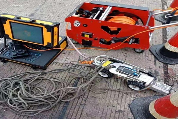 八宿CCTV管道检测机器人